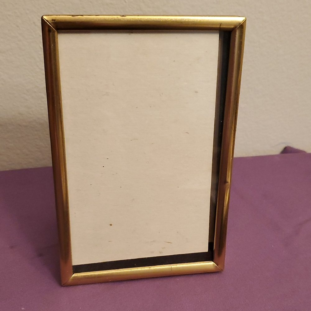 Elegant Gold Photo Frame
